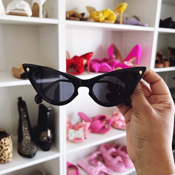 Vintage Style Cat Eye Sunglasses - Picture 5 of 6